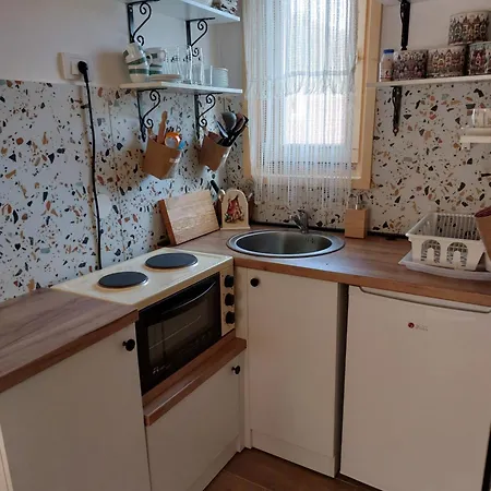 度假居 Brvnara Vrganj *